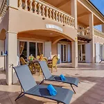 Villa Puerto Alcudia - Lago Aran Berna